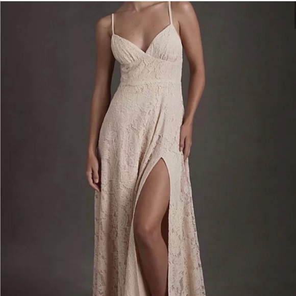 Fame and Partners Romantic rosettes long lace dress - Picture 2 of 15